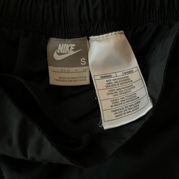 Nike Windbreaker Pants - Picture 4 of 4